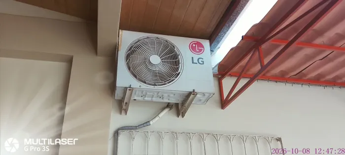 Central de ar LG 9000 BTUs Convencional 220 V