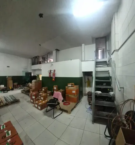 galpão 300m2, melhor da Beira Rio