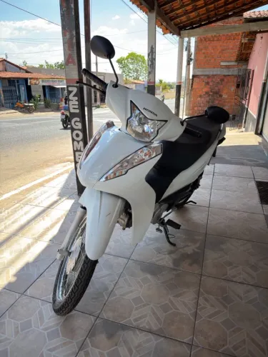 Honda Biz 110i 2024