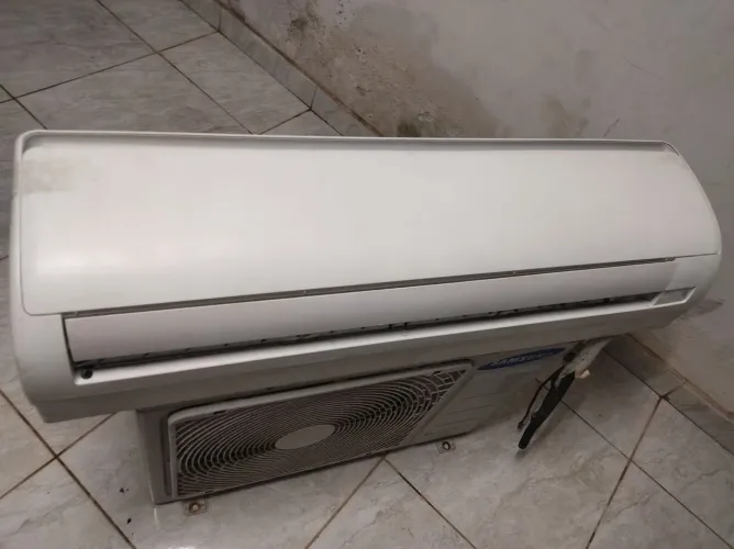Ar condicionado 18.000 mil BTUs inverter (DEIXO INSTALADO)