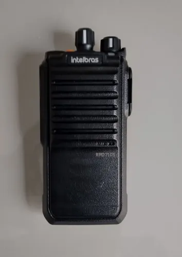Rádio comunicador Intelbras