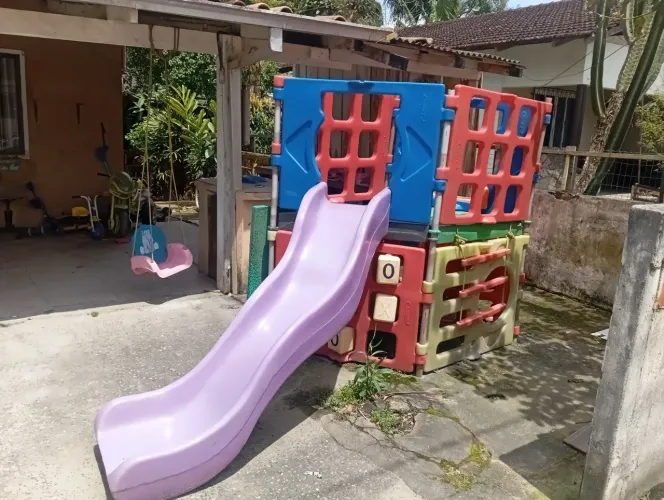 Vendo parquinho infantil