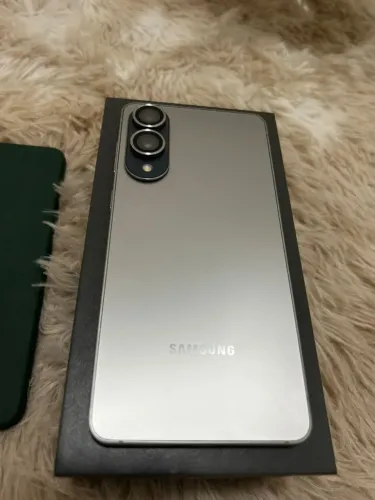 Celular Galaxy S25 Edge Titânio 512gb NOVÍSSIMO!! 