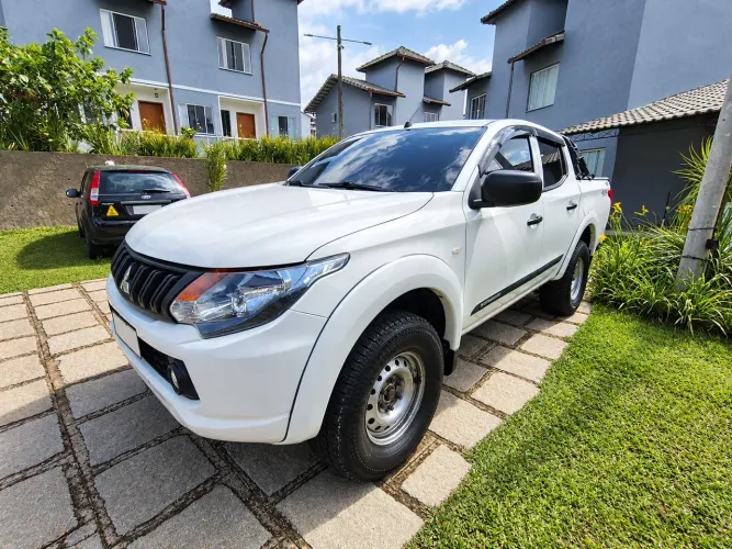Mitsubishi L200 Triton Sport GL 2.4 Diesel 2023