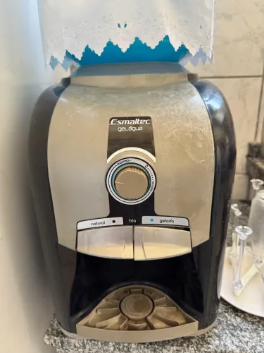 Gelagua esmaltec preto
