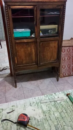 Cristaleira antiga