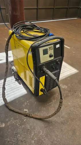 Máquina de solda MIG Esab 408