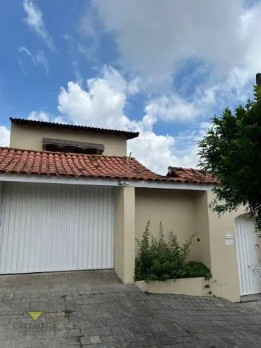 Casa com 3 dormitórios à venda, 155 m² por R$ 900.000,00 - Vila Lavínia - Mogi das Cruzes/