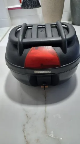 Baú 33L