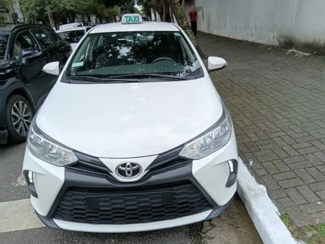 Toyota Yaris XL Sedan 1.5 Flex 16V 4P Aut. 2024