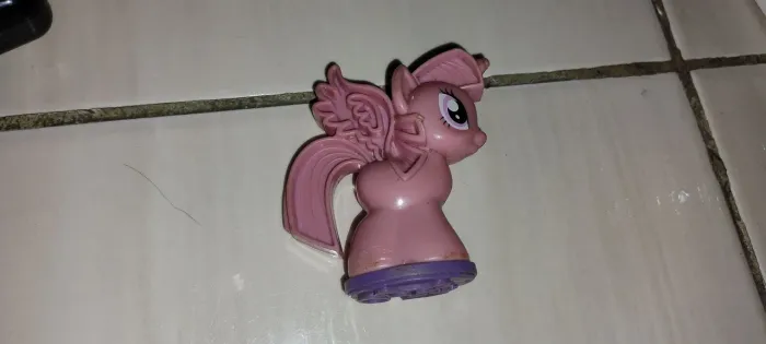 Play doh my little pony twilight  sparkle play doh molde, usado bem antigo 
