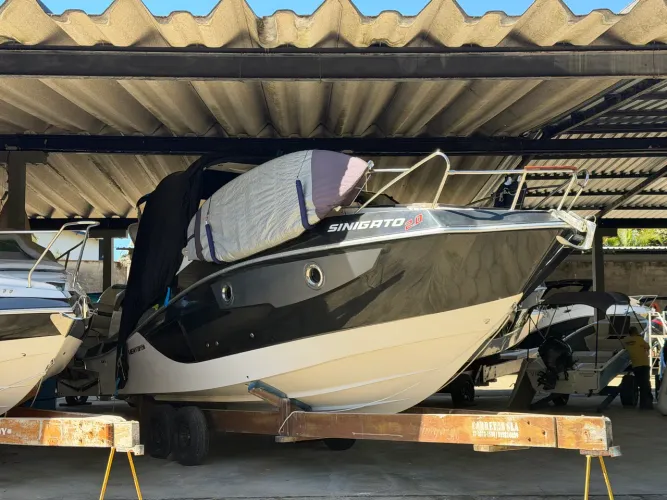 Lancha Ventura V300 30 pés 