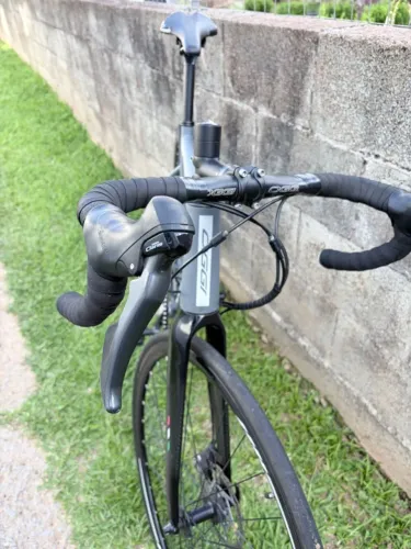 Bike Speed OGGI Velloce Disc 2024 Tamanho 54- Excelente Estado | NF | Abril/2024