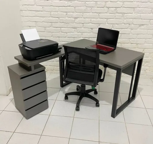 Móveis em geral para escritório consultório industrial escola canteiro de obra