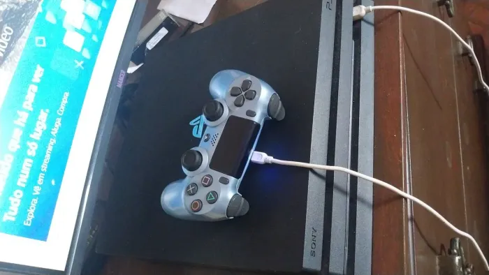 ?PS4 PRO 1TB ? 4K NATIVO + CONTROLE ORIGINAL PLATINIUM
