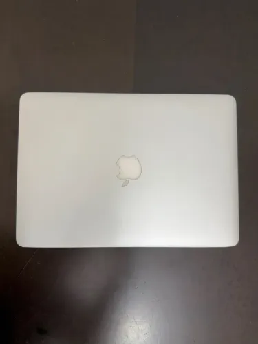 Macbook AIR core i5, 8gb ram