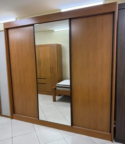 Guarda Roupa 2.39M C/3 Portas Correr C/Espelho 100%MDF. Produto Novo Direto de Fábrica.