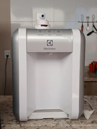 Purificador De Água Electrolux PE11X Prata 220v - Lindo Estado