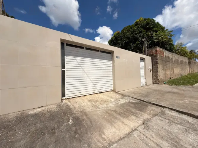 Casa com 500m² - mini chácara no Village