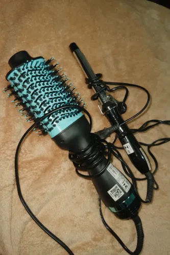 Kit 2 Aparelhos de Cabelo - Escova Secadora + Babyliss | Conservados