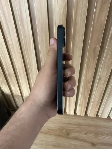 iPhone 14 com caixa 