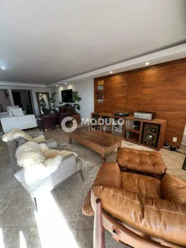 APARTAMENTO à venda, 3 quartos, 3 suítes, 2 vagas, Martins - Uberlândia/MG