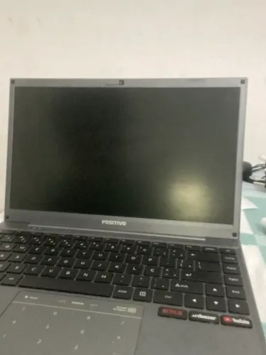 Vende-se notebook positivo