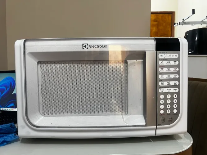Microondas Electrolux 34L