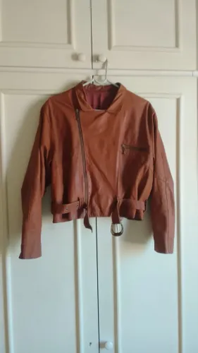 Jaqueta de Couro Estilo Motociclista - Caramelo