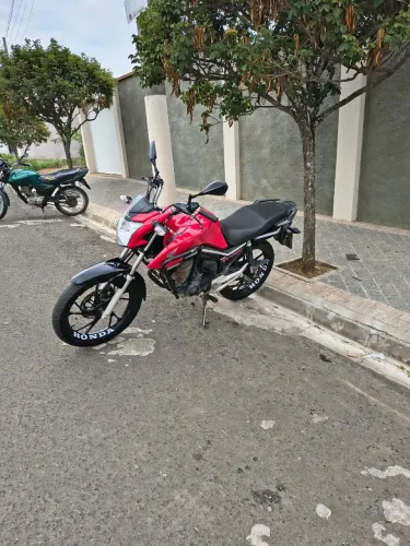 Honda 2021 - 90 mil km - Documentada e IPVA pago