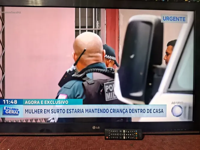 Vendo essa tv lg 42 pol. Led Não é smart