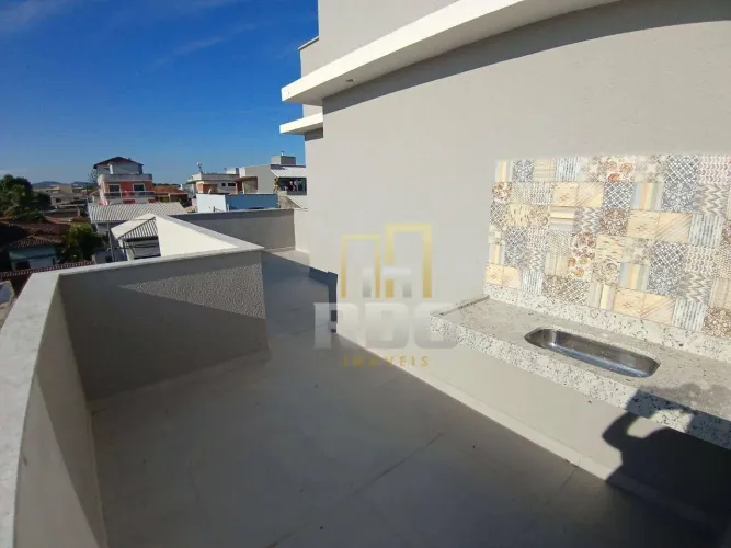 Cobertura a 100m da Rodovia no Jardim Bela Vista em Rio das Ostras, 2 quartos