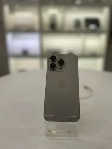 iPhone 15 Pro 256GB Natural Titânio - Seminovo