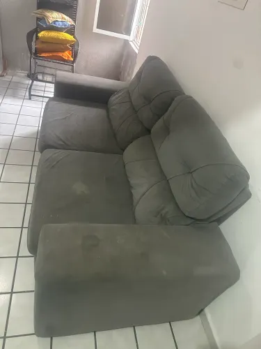 Sofá retrátil e reclinável para vender hoje!