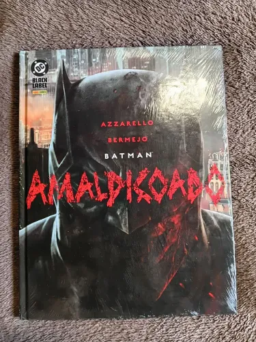 HQ Batman: Amaldiçoado (Lacrado)