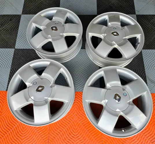 Jogo de roda Renault aro 14 Clio Sandero Logan Kangoo symbol Twingo scenic Megane