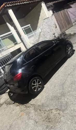 Chevrolet Onix Hatch LT 1.0 8V Flex Power Mec. 4P 2013
