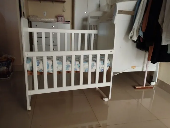 Mini berço portátil
