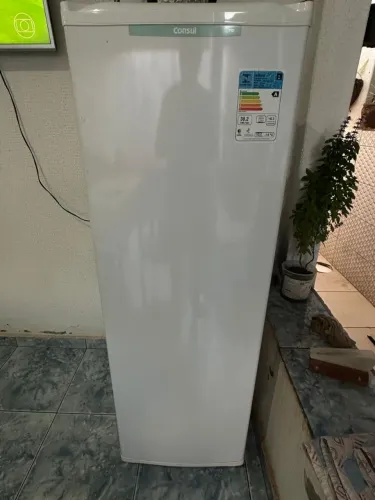Freezer vertical Consul
