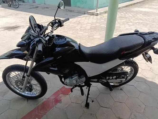 Moto muito nova