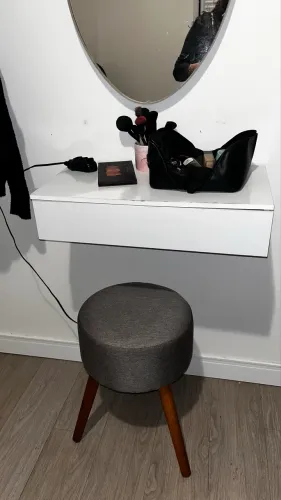 Vendo penteadeira com banco