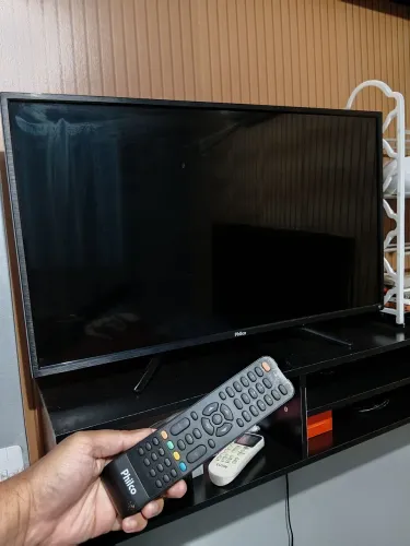 TV Philco 32 polegadas, ( Não é Smart ).