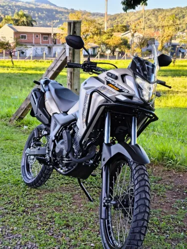 Sahara Adventure 2025 com apenas 900km. Unico DoNo. Revisões na concessionária