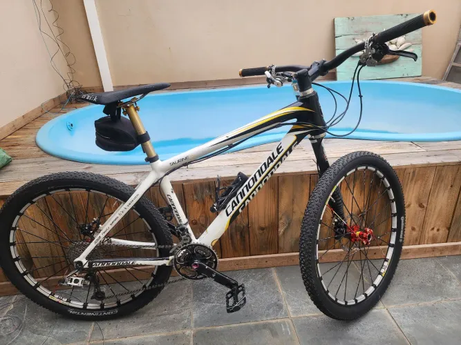 Cannondale Carbono Taurine SL 26 ( Desapego)
