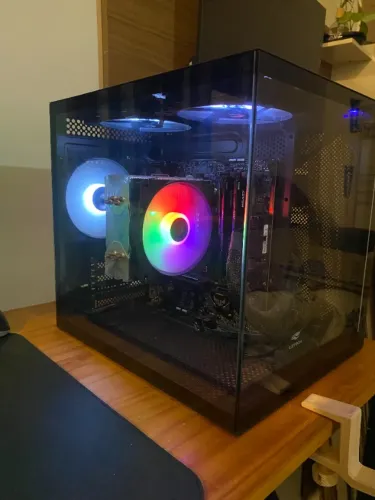 PC Gamer Ryzen 5 5600GT + Teclado Attack Shark K86