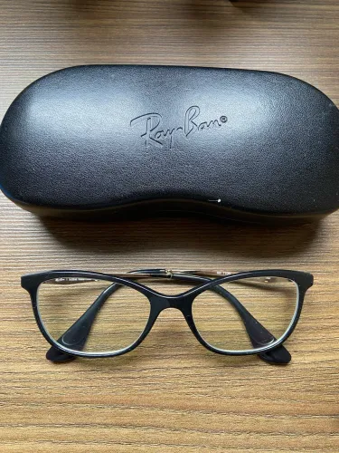 Armação RayBan seminova Feminina 