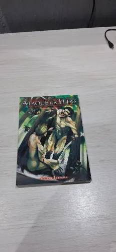 manga de attack on titan( usando em bom estado )