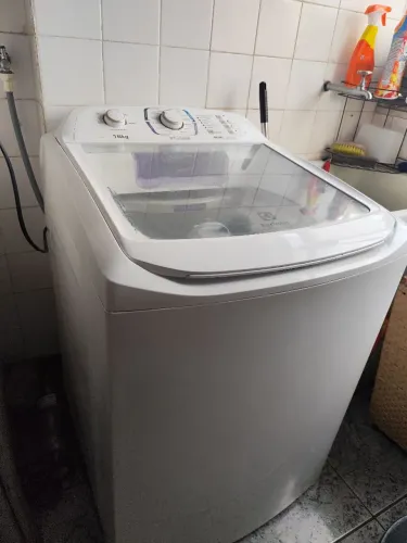 Vendo máquina de lavar roupa Eletrolux 16k