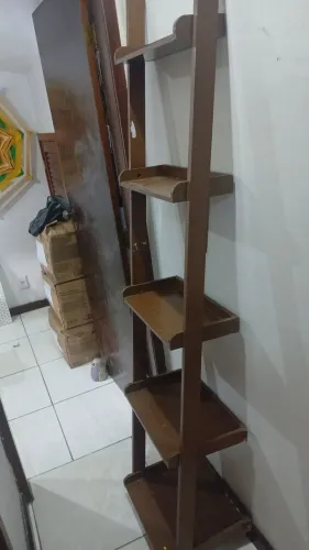 estante escada