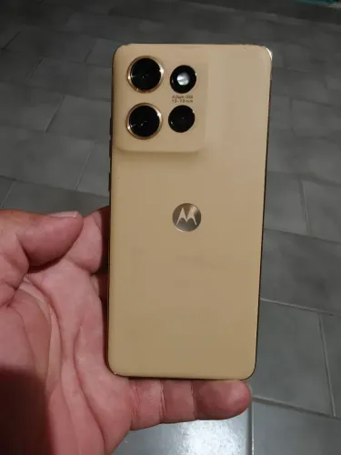 MOTO EDGE 60 neo 12/256 GB